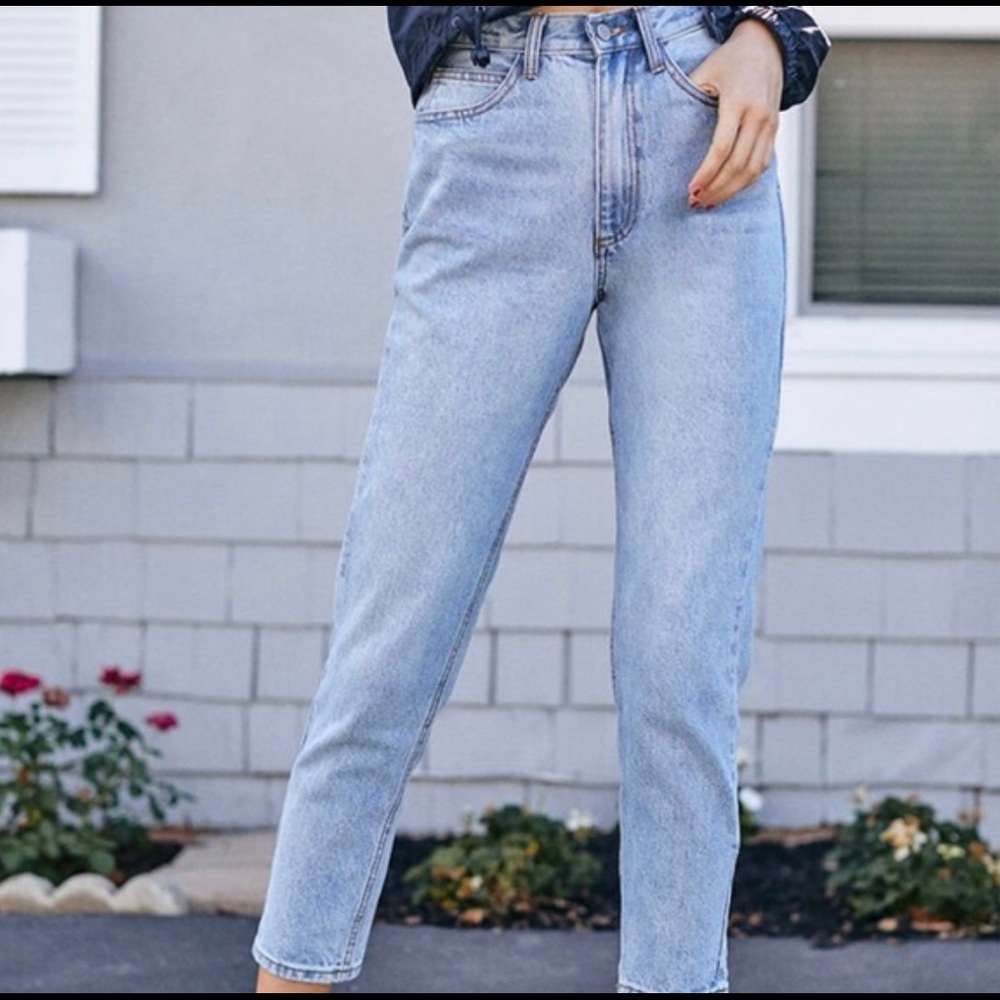 NWT Brandy Melville Medium Wash Straight Leg Jean